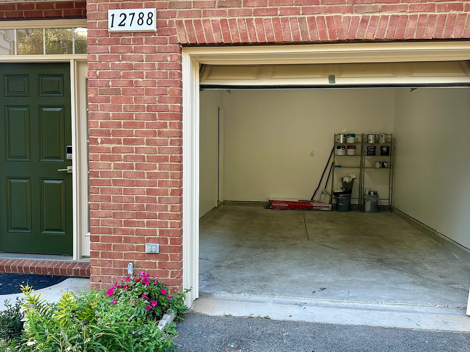 4 bed, 1280 sqft, $3,000 — Photo 4
