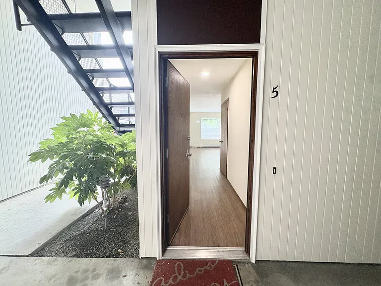 540 Williams Ave N #5 — Photo 2