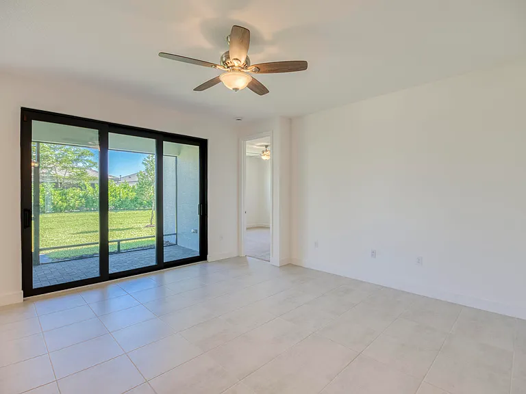 12555 SW Manatee Marsh Ter — Photo 5