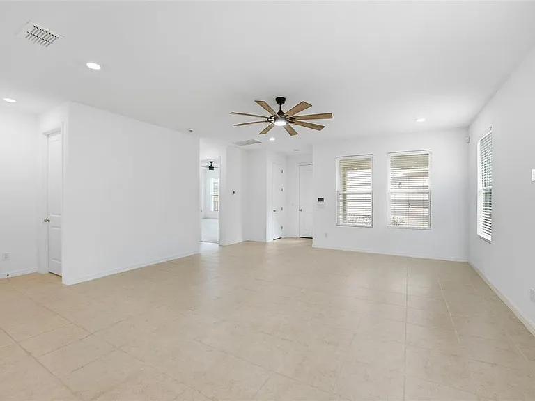 6550 Barnstorm Way — Photo 18