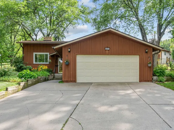 6041 Sumter Pl, New Hope, MN 55428