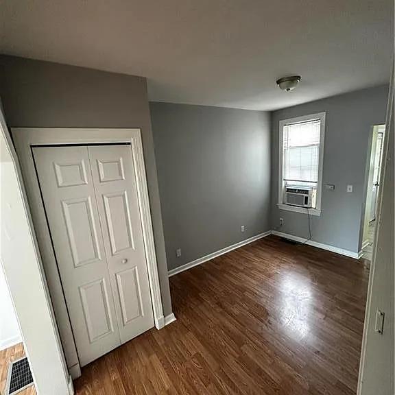 663 Spring Garden St — Photo 3