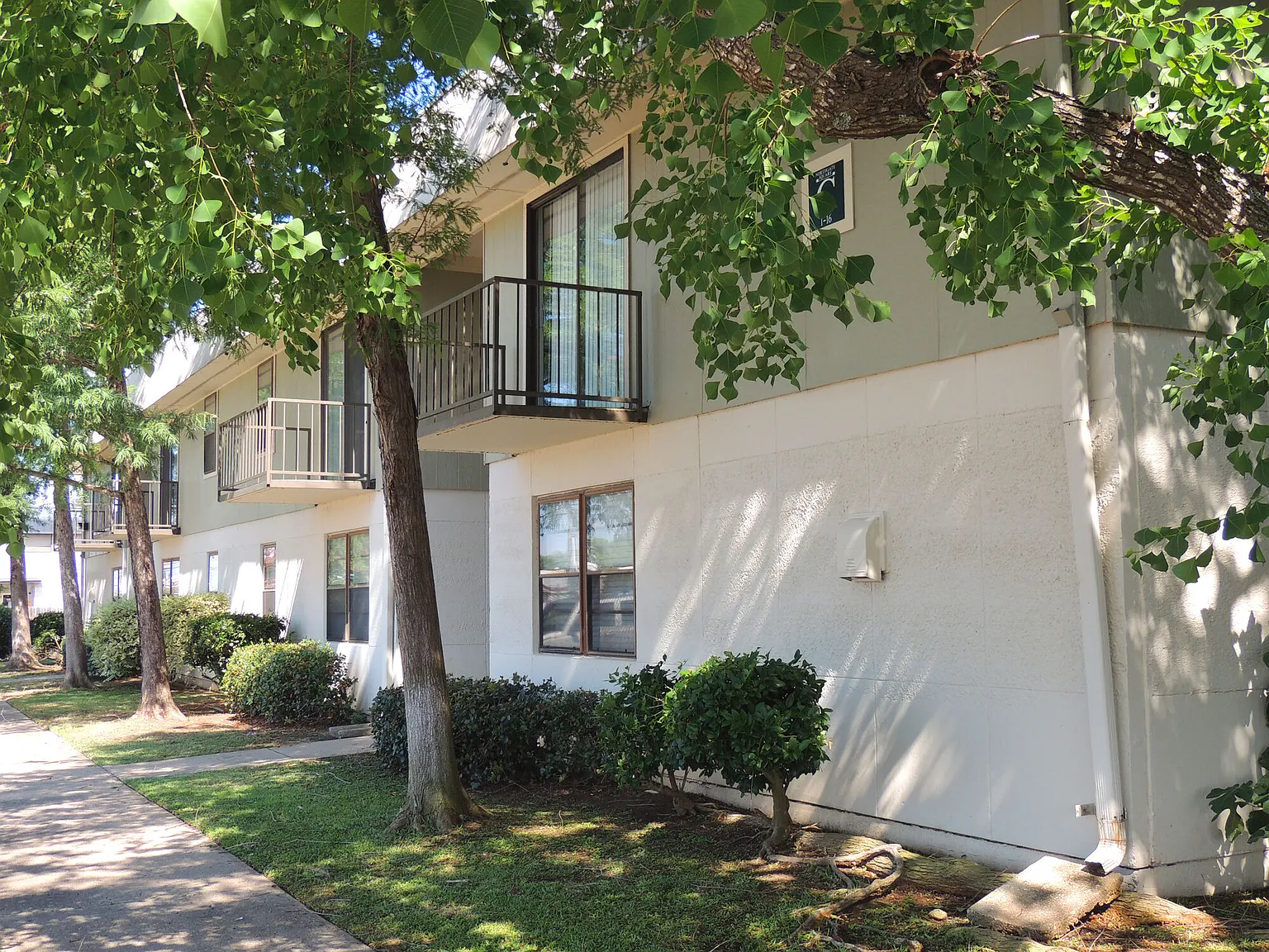 Northgate Square Apartments — Photo 2
