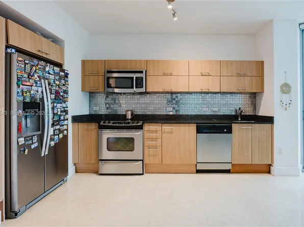 350 S Miami Ave APT 1814, Miami, FL 33130