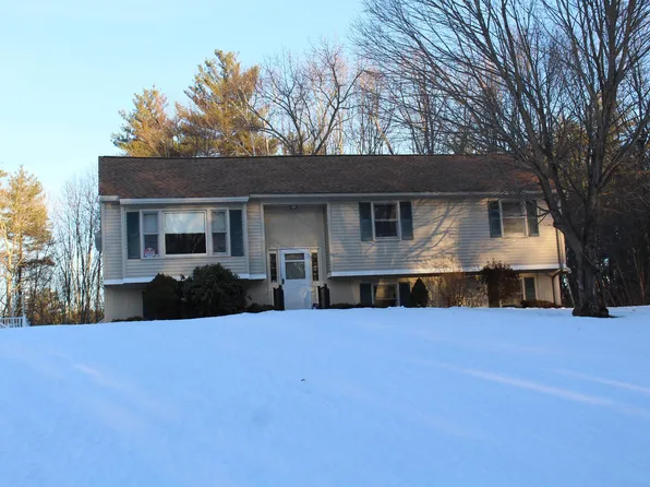 16 Towne Drive, Derry, NH 03038
