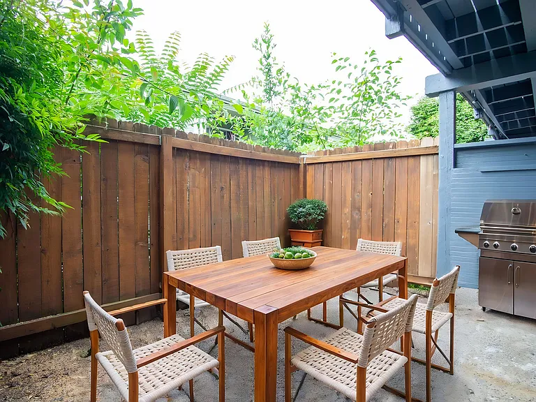 39th Place Townhomes — Photo 6