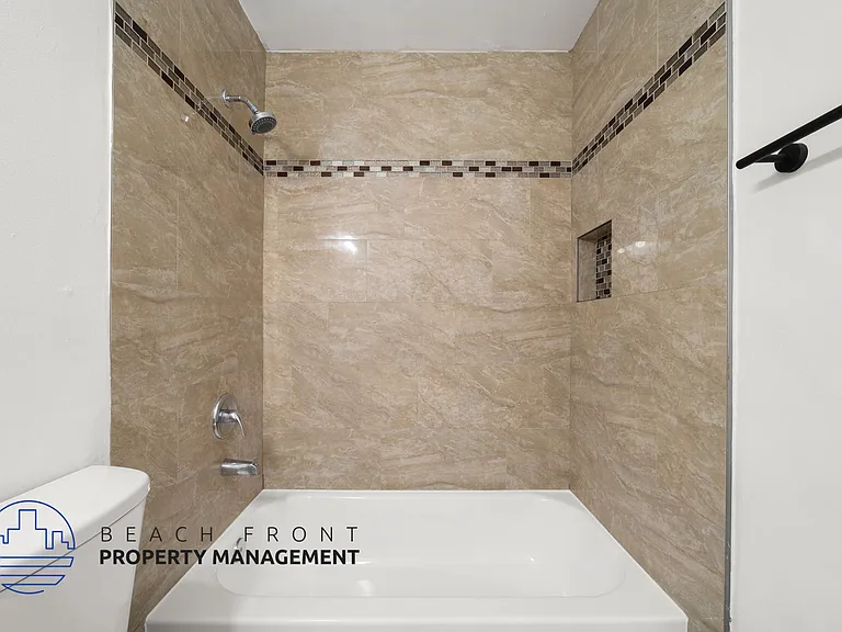 13614 Cordary Ave. — Photo 6