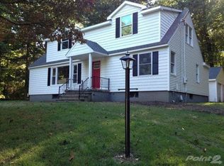 8 Maple Ln, Brookfield, CT 06804