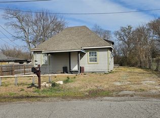 608 Oldham St, Bonham, TX 75418