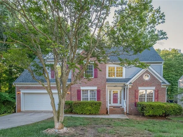 4302 Quail Canyon Ct, Greensboro, NC 27410