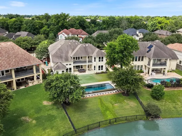 5706 Camden Springs Ln, Sugar Land, TX 77479