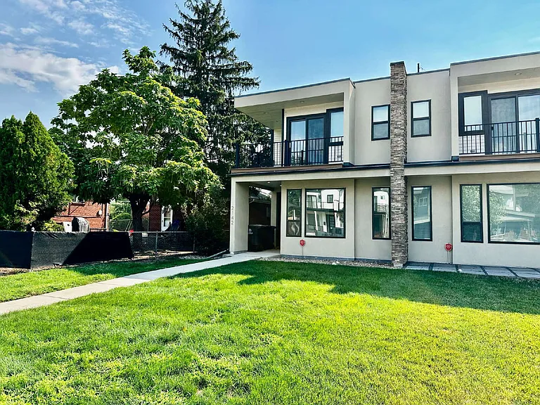 2142 Julian St — Photo 3