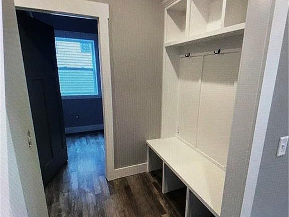 3rd image of 4880 Mandarin Dr