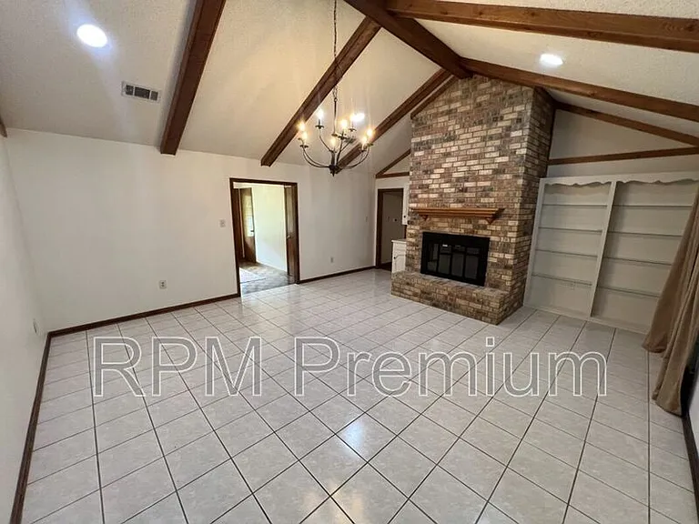 13936 Cayuga Dr — Photo 7