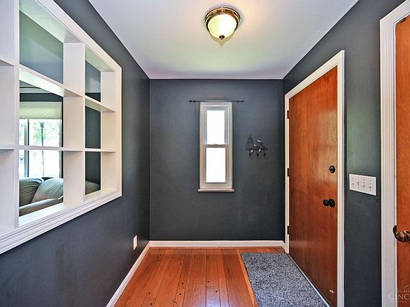 3rd image of 6941 Rosemary Ln