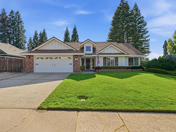 2nd image of 1304 Ridgecrest Way
