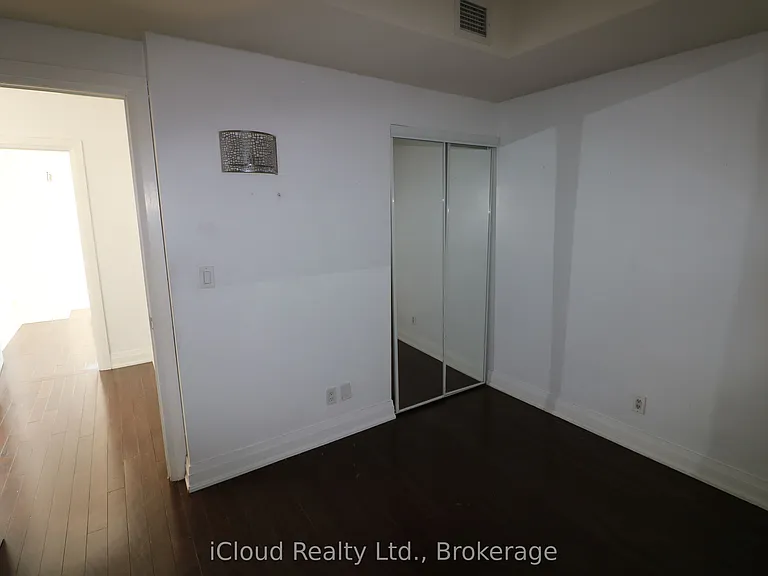 2737 Keele St #910 — Photo 10