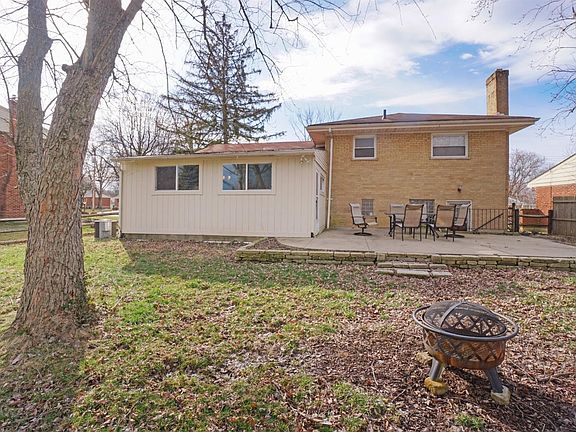 2nd image of 8675 Pringle Dr