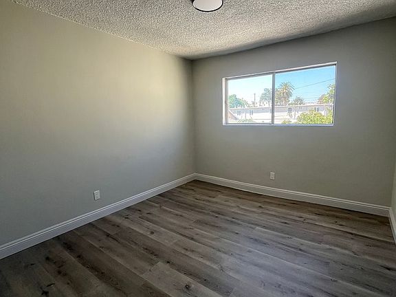 3rd image of 609 W 94th St #16