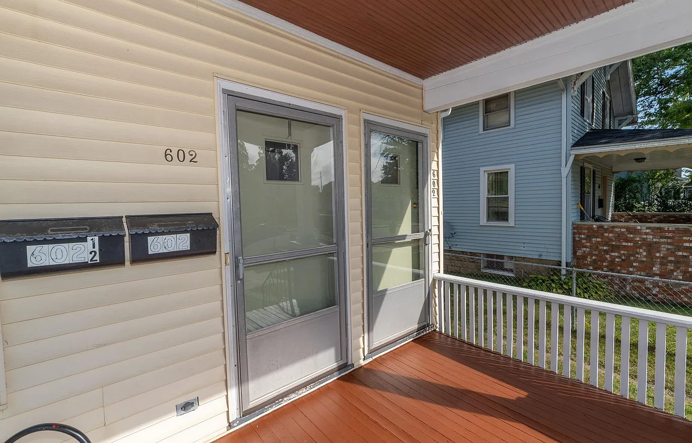 602 E Battell St #1/2 photo 1
