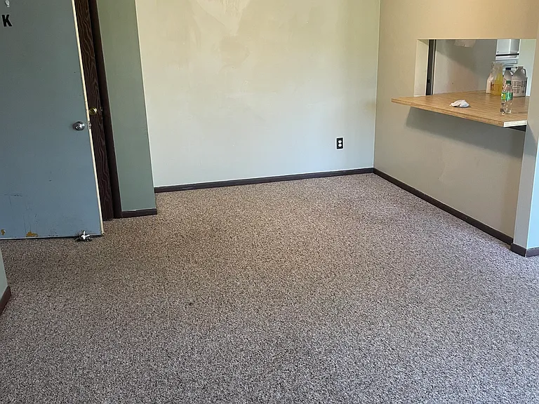 2 Glen Hollin Dr #K — Photo 1