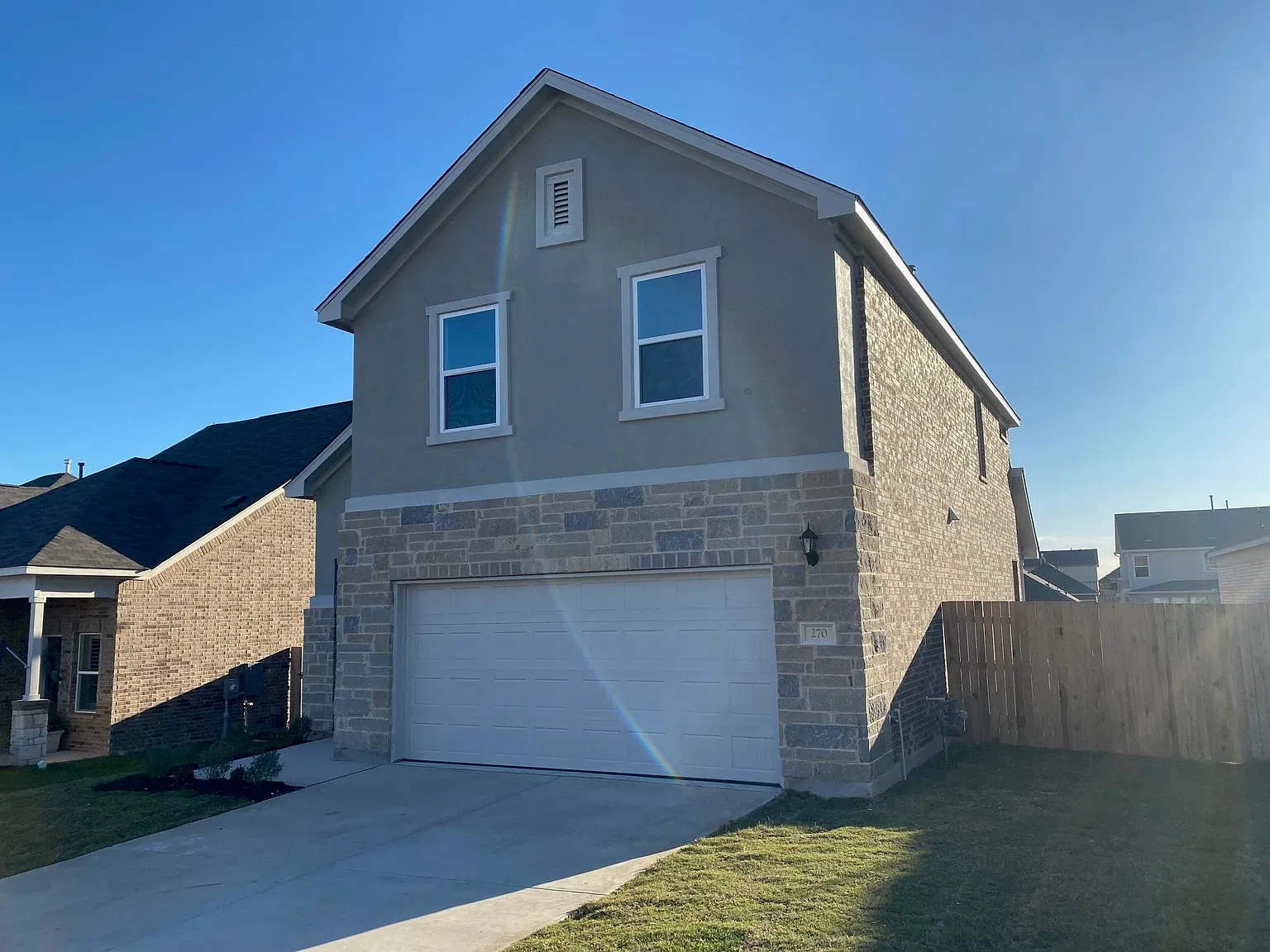 4 bed, 2.5 bath, 2161 sqft, $2,350 — Photo 4