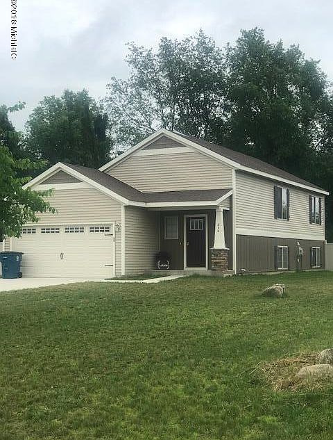 1st image of 830 E Harmony Dr