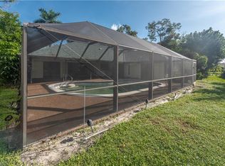 2240 Queens Way, Naples, FL 34112