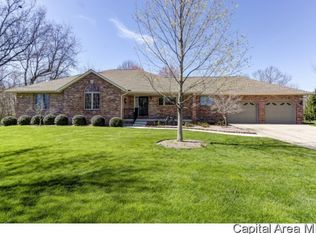 24550 Brookwood Hills Rd, Athens, IL 62613