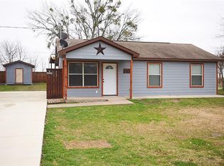703 Webb St, Milford, TX 76670