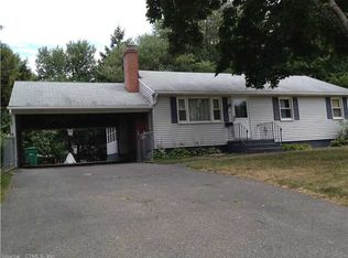 4 Spruce St, Bloomfield, CT 06002