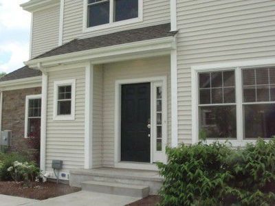 46 Carnoustie Cir, Bloomfield, CT, 06002