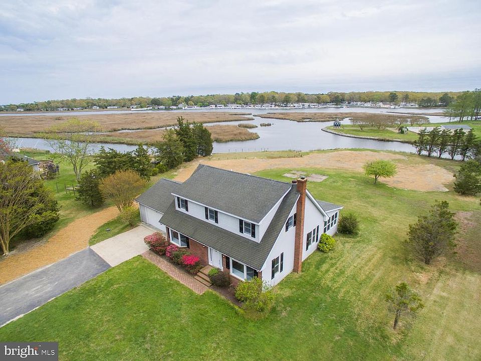 1st image of 83 Creek Dr