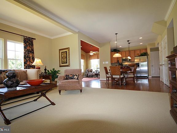 4th image of 73 Livie Ln