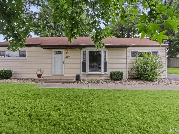 5817 Memory Ln, Belleville, IL 62226