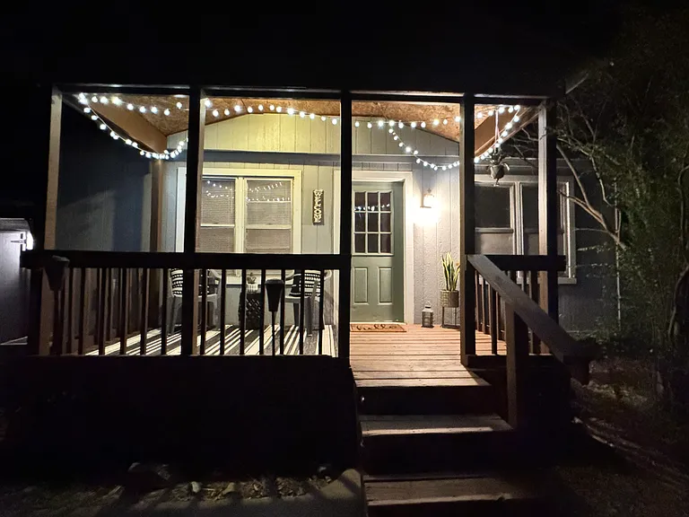 1240 E Walnut St — Photo 56