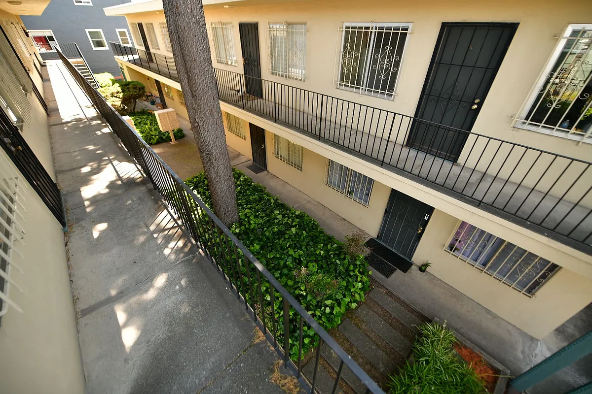 Building Photo - 1896 Alcatraz Ave