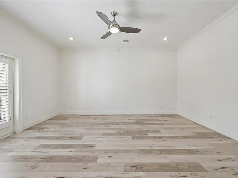 6906 Sewanee St — Photo 11