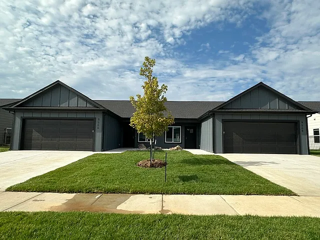 9506 E Wassall Ct