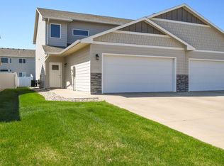 6120 S Alki Pl, Sioux Falls, SD 57108