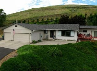 636 College St, Milton Freewater, OR 97862