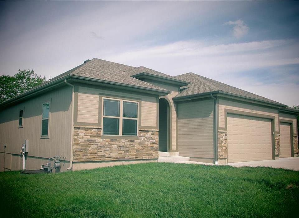 1st image of 2420 Dry Creek Dr