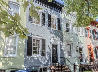 1060 30th St NW, Washington, DC 20007