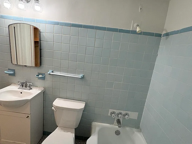 202 E Bradford Rd #2 — Photo 16