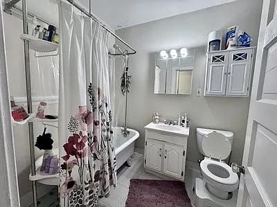 14 Centre St #4 — Photo 3