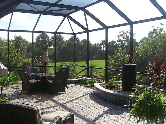 1319 Thornapple Drive, Osprey, FL 34229 - Lanai & Common