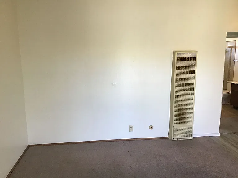 1119 G St — Photo 5