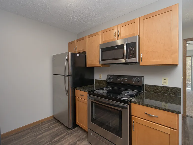 Long Drive Townhomes - Greater Akron — Photo 9
