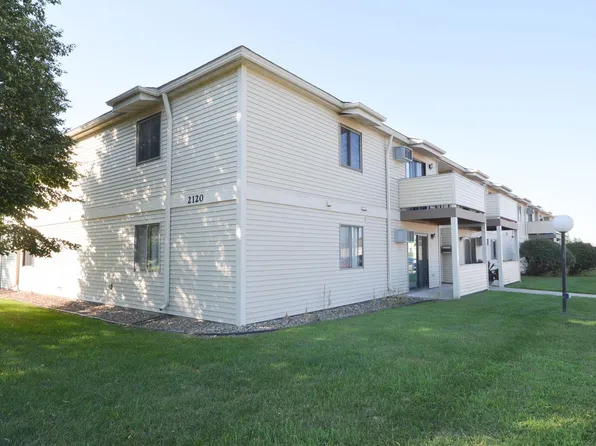 2120 Valleyhigh Dr NW, Rochester, MN