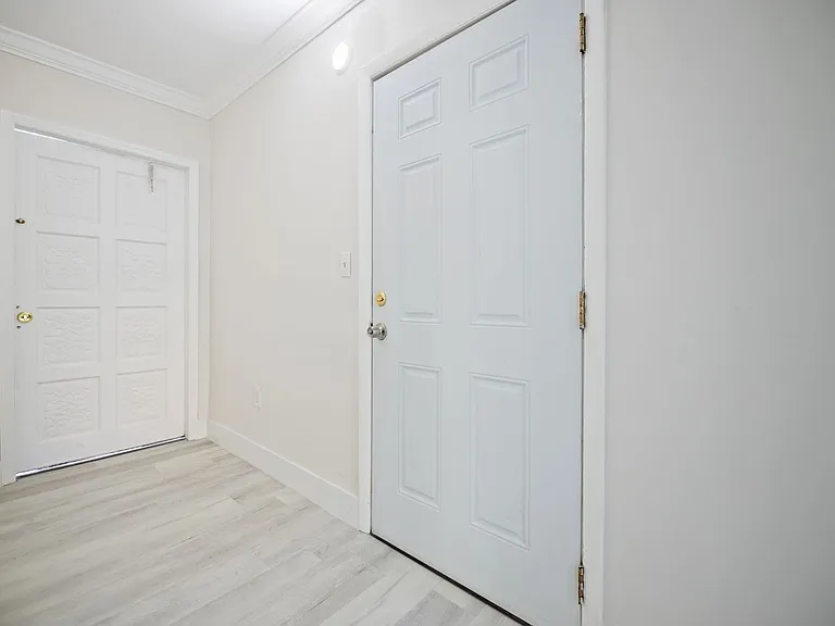 Spacious 3bd / 1ba & 2bd / 1ba Apartment | Prime Miami Location | Near Downtown — Photo 7